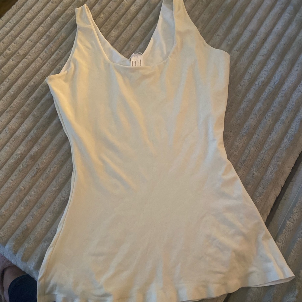 SPANX Cream Fitted Sleeveless Tank Top